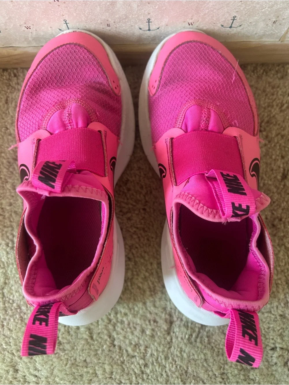 Nike Kids Pink Slip-On Sneakers with Hook Pull Tabs. Flex Runner